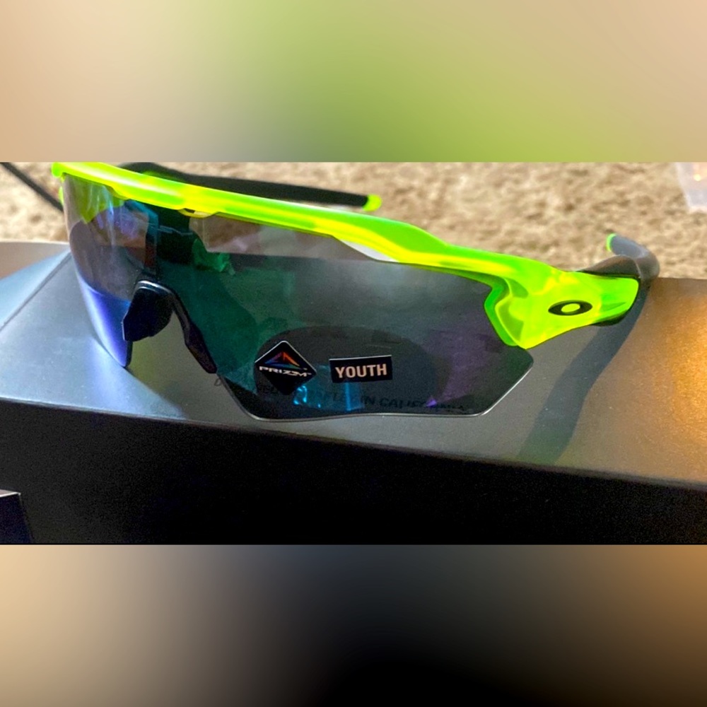 Oakley sunglasses (youth) Radar® EV XS Path® (Youth Fit) Prizm Jade Lenses